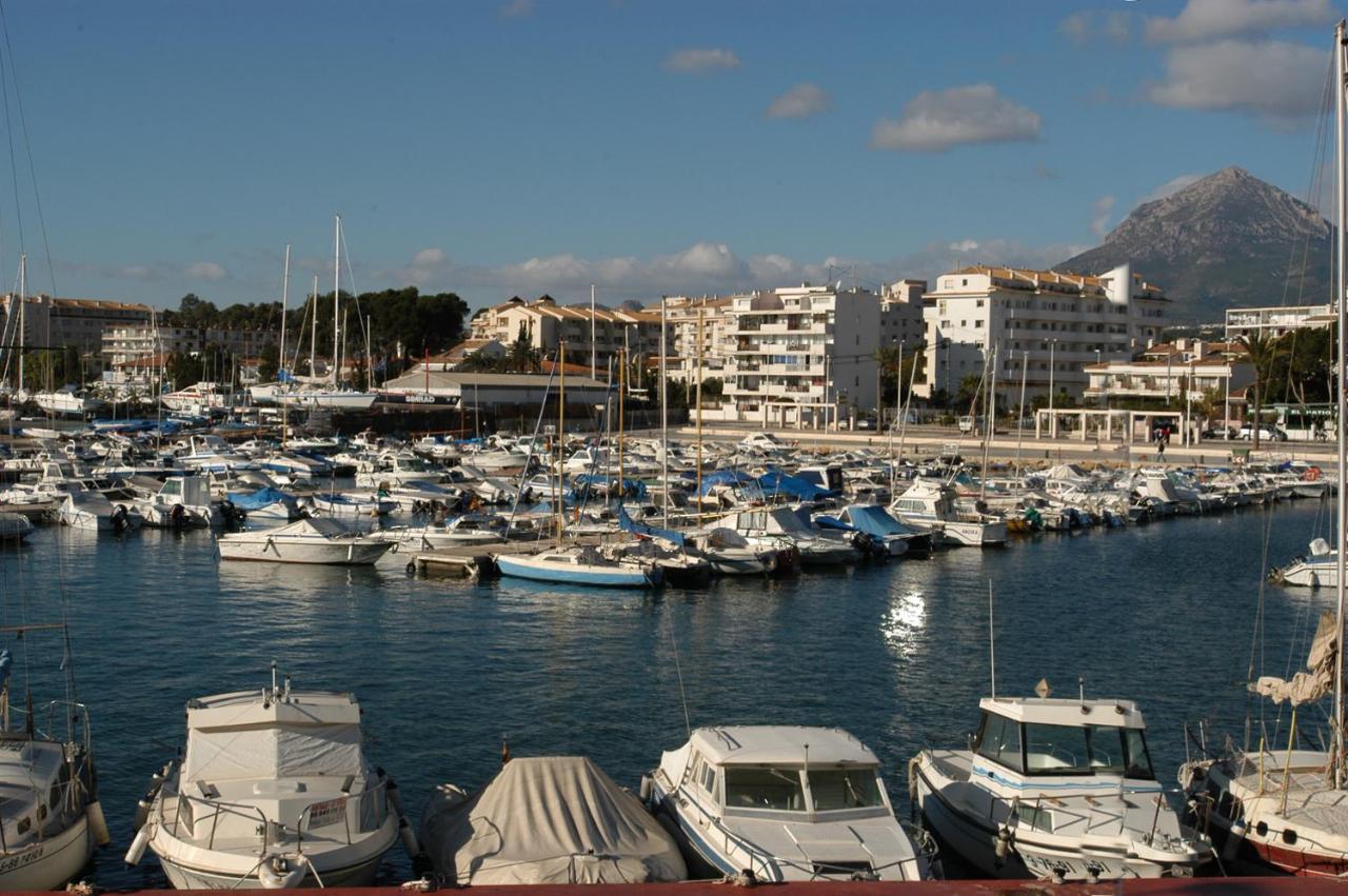 Altea Aan De Jachthaven, Vakantieappartementen Met Frontaal Zeezicht Exterior foto